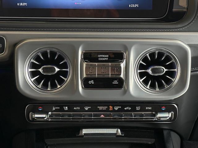 Ｇクラス Ｇ４５０ｄ　ローンチエディション　／禁煙車／ワンオーナー車／正規Ｄ車／左ハンドル／ＯＰカラー（オパリスホワイト）／チタニウムグレー内装色／ダイヤモンドステッチナッパレザーシート／／ディーラーオプションデジタルインナーミラー型前後ドラレ（15枚目）