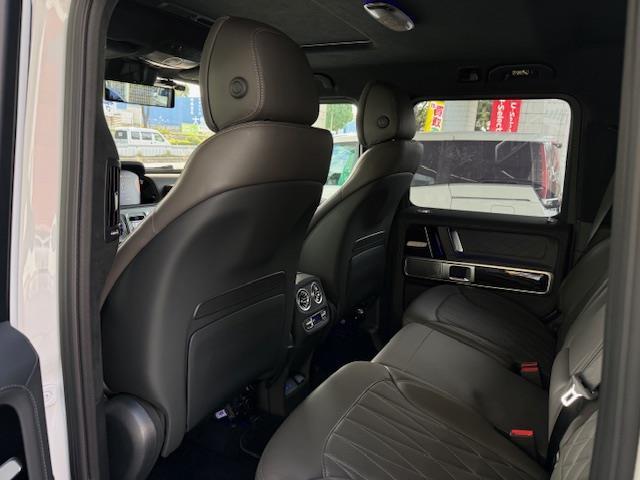 Ｇクラス Ｇ４５０ｄ　ローンチエディション　／禁煙車／ワンオーナー車／正規Ｄ車／左ハンドル／ＯＰカラー（オパリスホワイト）／チタニウムグレー内装色／ダイヤモンドステッチナッパレザーシート／／ディーラーオプションデジタルインナーミラー型前後ドラレ（26枚目）
