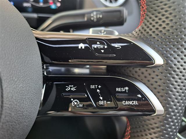 Ｂクラス Ｂ２００ｄ　ＡＭＧラインパッケージ　／禁煙車／ワンオーナー車／ＡＭＧラインパッケージ・ダイレクトステアリング・ローワードコンフォートサスペンション・スポーツブレーキシステム・マルチビームＬＥＤ・アダプティブハイビームアシスト＋（6枚目）