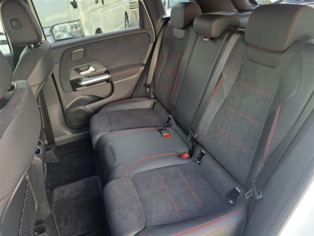 Ｂクラス Ｂ２００ｄ　ＡＭＧラインパッケージ　／禁煙車／ワンオーナー車／ＡＭＧラインパッケージ・ダイレクトステアリング・ローワードコンフォートサスペンション・スポーツブレーキシステム・マルチビームＬＥＤ・アダプティブハイビームアシスト＋（26枚目）