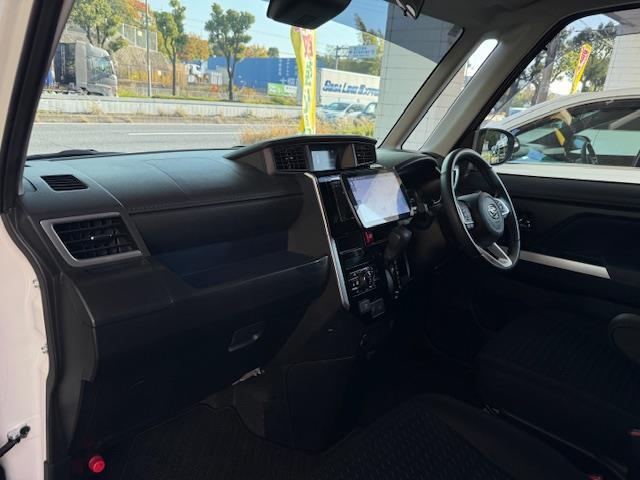 トール カスタムＧ　ターボ　／禁煙車／社外ＳＤナビ／ＣＮ－Ｆ１０９ＧＤ／Ｂｌｕｅｔｏｏｔｈ／ＣＤ／ＤＶＤ／ＵＳＢ／ｉＰｏｄ／フルセグテレビ／アダクティブクルーズコントロール／両側パワースライドドア／純正フロアマット（2枚目）