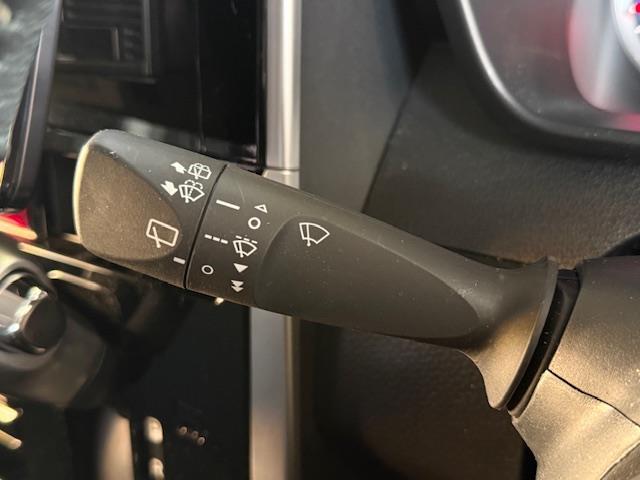 トール カスタムＧ　ターボ　／禁煙車／社外ＳＤナビ／ＣＮ－Ｆ１０９ＧＤ／Ｂｌｕｅｔｏｏｔｈ／ＣＤ／ＤＶＤ／ＵＳＢ／ｉＰｏｄ／フルセグテレビ／アダクティブクルーズコントロール／両側パワースライドドア／純正フロアマット（7枚目）