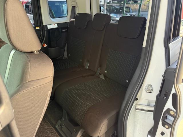 トール カスタムＧ　ターボ　／禁煙車／社外ＳＤナビ／ＣＮ－Ｆ１０９ＧＤ／Ｂｌｕｅｔｏｏｔｈ／ＣＤ／ＤＶＤ／ＵＳＢ／ｉＰｏｄ／フルセグテレビ／アダクティブクルーズコントロール／両側パワースライドドア／純正フロアマット（22枚目）