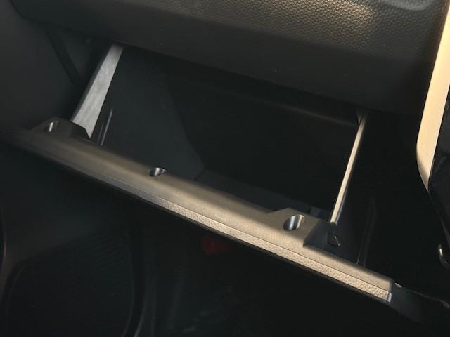 トール カスタムＧ　ターボ　／禁煙車／社外ＳＤナビ／ＣＮ－Ｆ１０９ＧＤ／Ｂｌｕｅｔｏｏｔｈ／ＣＤ／ＤＶＤ／ＵＳＢ／ｉＰｏｄ／フルセグテレビ／アダクティブクルーズコントロール／両側パワースライドドア／純正フロアマット（24枚目）