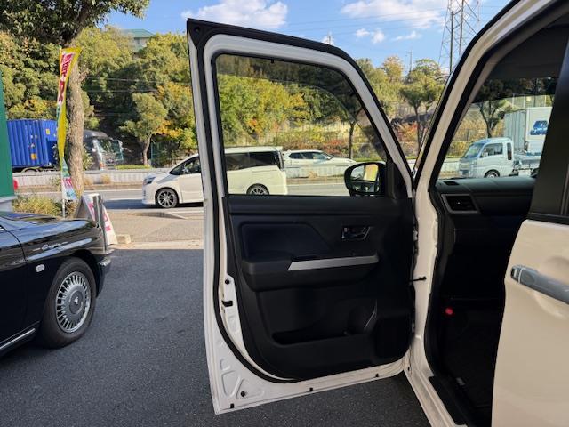 トール カスタムＧ　ターボ　／禁煙車／社外ＳＤナビ／ＣＮ－Ｆ１０９ＧＤ／Ｂｌｕｅｔｏｏｔｈ／ＣＤ／ＤＶＤ／ＵＳＢ／ｉＰｏｄ／フルセグテレビ／アダクティブクルーズコントロール／両側パワースライドドア／純正フロアマット（26枚目）