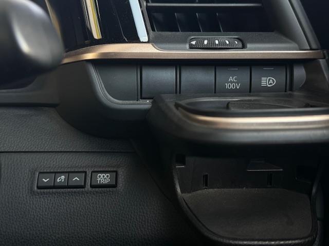 クラウンクロスオーバー ＲＳアドバンスド　／禁煙車／ワンオーナー車／モデリスタエアロ／ムーンルーフ／リアサポートパッケージ／ドライバーサポートパッケージ／本革シート（ブラック×イエローブラウン）／前席シートヒーター・エアシート／（15枚目）