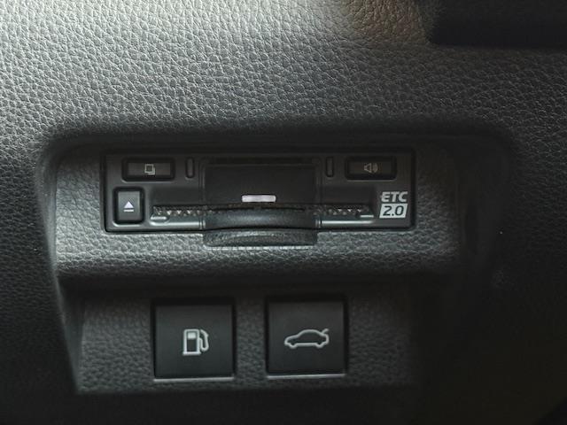 クラウンクロスオーバー ＲＳアドバンスド　／禁煙車／ワンオーナー車／モデリスタエアロ／ムーンルーフ／リアサポートパッケージ／ドライバーサポートパッケージ／本革シート（ブラック×イエローブラウン）／前席シートヒーター・エアシート／（17枚目）