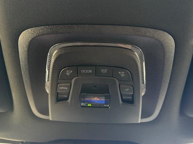 クラウンクロスオーバー ＲＳアドバンスド　／禁煙車／ワンオーナー車／モデリスタエアロ／ムーンルーフ／リアサポートパッケージ／ドライバーサポートパッケージ／本革シート（ブラック×イエローブラウン）／前席シートヒーター・エアシート／（21枚目）