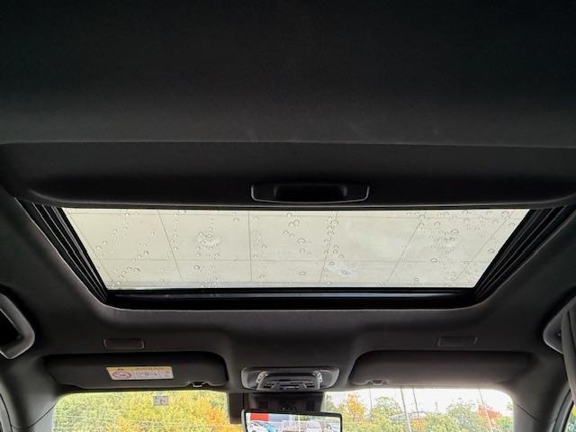 クラウンクロスオーバー ＲＳアドバンスド　／禁煙車／ワンオーナー車／モデリスタエアロ／ムーンルーフ／リアサポートパッケージ／ドライバーサポートパッケージ／本革シート（ブラック×イエローブラウン）／前席シートヒーター・エアシート／（22枚目）