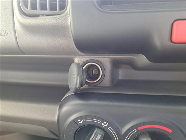 ＮＶ１００クリッパーバン ＤＸ　禁煙車／５ＡＧＳ／ハイルーフ／純正オーディオ／ヘッドライトレベライザー／最大積載量３５０ｋｇ（14枚目）