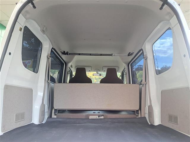 ＮＶ１００クリッパーバン ＤＸ　禁煙車／５ＡＧＳ／ハイルーフ／純正オーディオ／ヘッドライトレベライザー／最大積載量３５０ｋｇ（32枚目）