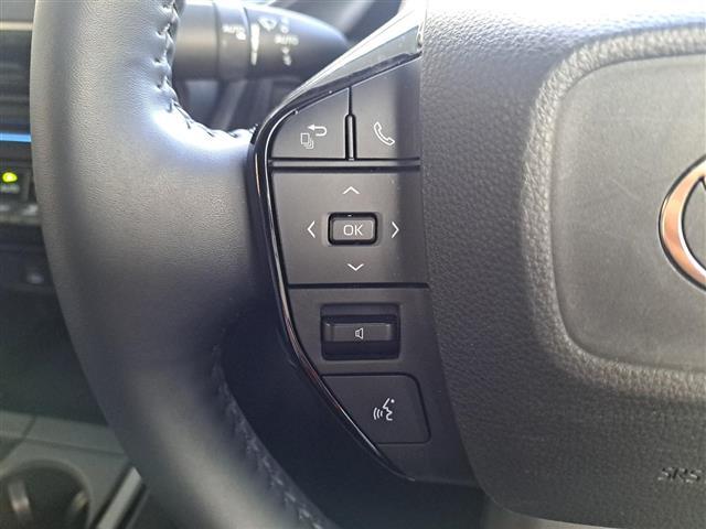 プリウス Z 禁煙車/ワンオーナー/全方位カメラ/純正ナビ/前後コーナーセンサー/デジタルインナーミラー/前席シートヒーター/前席エアシート/パワーシート/シートメモリー(5枚目)