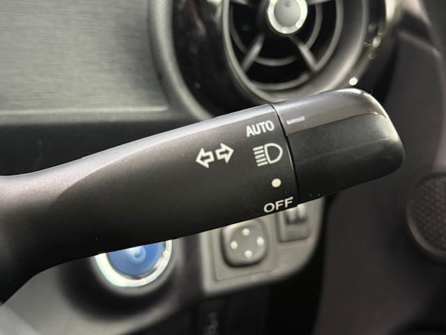 アクア Ｓ　禁煙車／純正ＳＤナビ／バックカメラ／前後ドライブレコーダー／プッシュスタートボタン／ビルトインＥＴＣ／（10枚目）