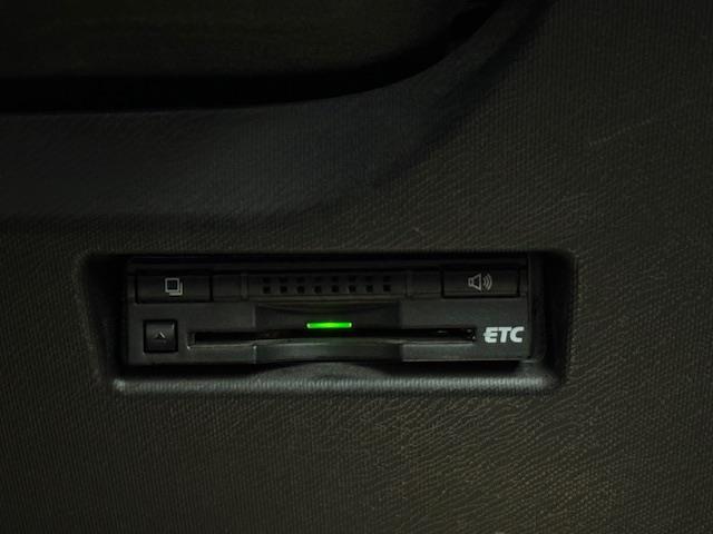 アクア Ｓ　禁煙車／純正ＳＤナビ／バックカメラ／前後ドライブレコーダー／プッシュスタートボタン／ビルトインＥＴＣ／（16枚目）
