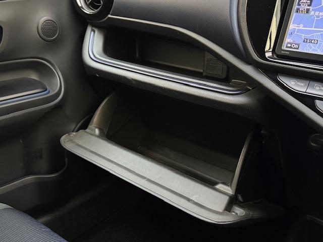 アクア Ｓ　禁煙車／純正ＳＤナビ／バックカメラ／前後ドライブレコーダー／プッシュスタートボタン／ビルトインＥＴＣ／（20枚目）