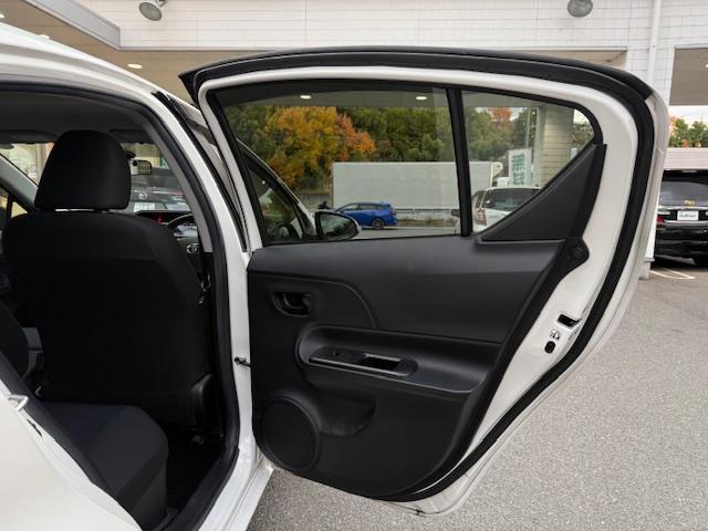 アクア Ｓ　禁煙車／純正ＳＤナビ／バックカメラ／前後ドライブレコーダー／プッシュスタートボタン／ビルトインＥＴＣ／（32枚目）