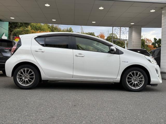 アクア Ｓ　禁煙車／純正ＳＤナビ／バックカメラ／前後ドライブレコーダー／プッシュスタートボタン／ビルトインＥＴＣ／（36枚目）