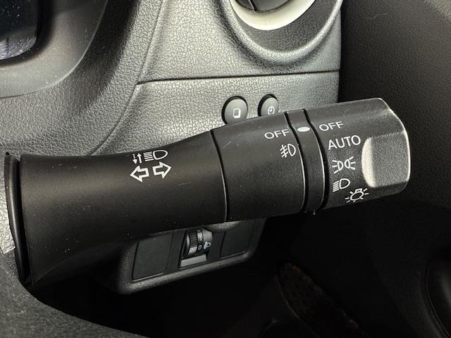 ノート メダリスト 禁煙車/純正SDナビ/全方位カメラ/バックカメラ/CD/DVD/SD/BT/AUX/HDMI/USB/ETC/ハーフレザーシート(8枚目)