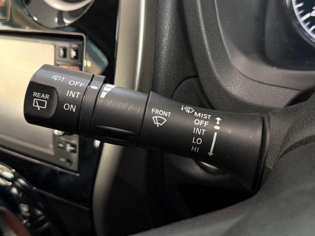 ノート メダリスト 禁煙車/純正SDナビ/全方位カメラ/バックカメラ/CD/DVD/SD/BT/AUX/HDMI/USB/ETC/ハーフレザーシート(9枚目)