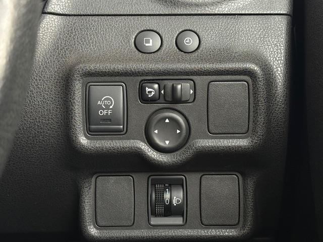 ノート メダリスト 禁煙車/純正SDナビ/全方位カメラ/バックカメラ/CD/DVD/SD/BT/AUX/HDMI/USB/ETC/ハーフレザーシート(16枚目)