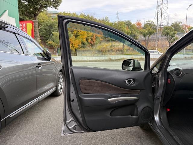 ノート メダリスト 禁煙車/純正SDナビ/全方位カメラ/バックカメラ/CD/DVD/SD/BT/AUX/HDMI/USB/ETC/ハーフレザーシート(23枚目)