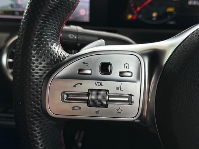 CLAクラス CLA200d AMGライン /禁煙車/ワンオーナー車/パノラミックスライディングルーフ/AMGライン/アドバンスドパッケージ/レーダーセーフティーパッケージ/純正ナビ/ハーフレザーシート(9枚目)