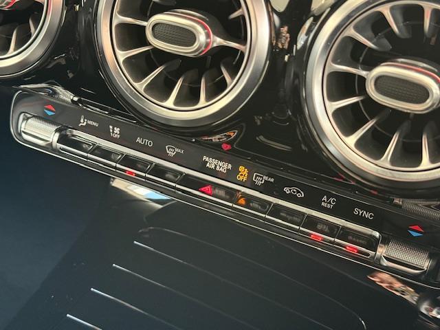 CLAクラス CLA200d AMGライン /禁煙車/ワンオーナー車/パノラミックスライディングルーフ/AMGライン/アドバンスドパッケージ/レーダーセーフティーパッケージ/純正ナビ/ハーフレザーシート(15枚目)