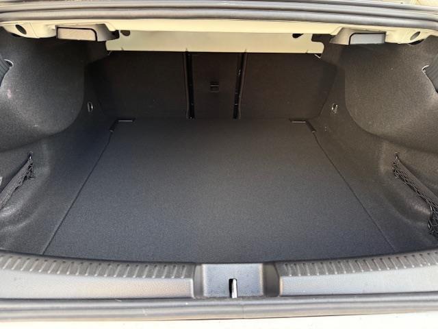 CLAクラス CLA200d AMGライン /禁煙車/ワンオーナー車/パノラミックスライディングルーフ/AMGライン/アドバンスドパッケージ/レーダーセーフティーパッケージ/純正ナビ/ハーフレザーシート(32枚目)