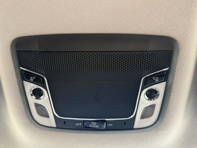 ヴェゼル X 禁煙車/ワンオーナー/純正ナビ/DVD/CD/TV/BT/クルーズコントロール/バックカメラ/純正アルミホイール/ETC(21枚目)