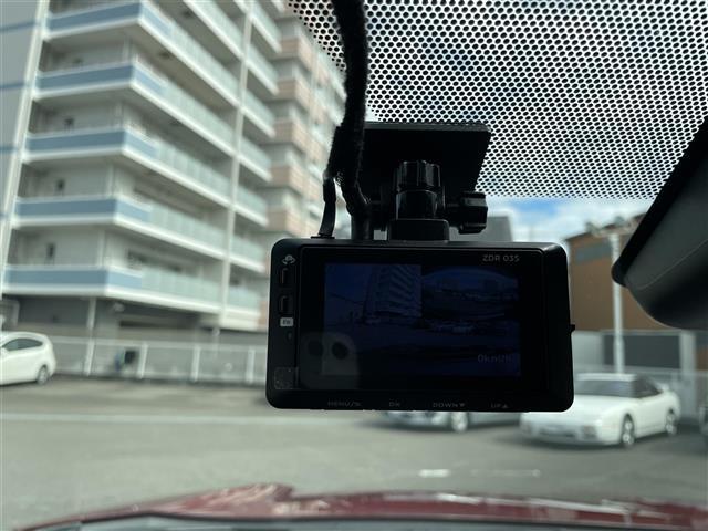 ヤリスクロス ハイブリッドＺ　ワンオーナー　純正ナビ　４ＷＤ　全方位カメラ　セーフティセンス　ＬＥＤライト　純正１８インチＡＷ　パワーシート　スマートキー　プッシュスタート　シートヒーター（28枚目）