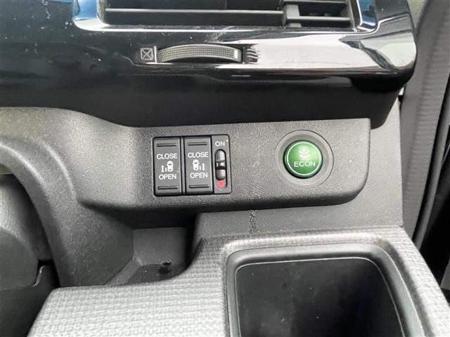 ステップワゴンスパーダ スパーダ ホンダセンシング ワンオーナー CMBS(衝突軽減ブレーキ) アダプティブクルーズコントロール LKASディーラー純正ナビ フルセグ Bluetooth SD バックカメラ 両側パワースライドドア サンシェード ETC(15枚目)