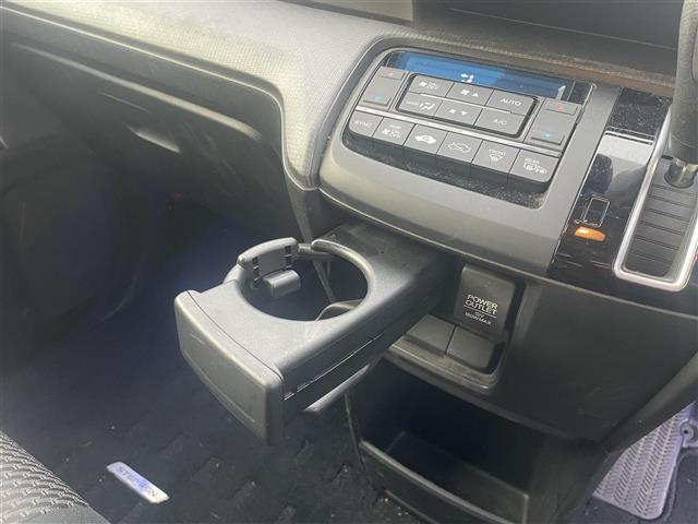 ステップワゴンスパーダ スパーダ ホンダセンシング ワンオーナー CMBS(衝突軽減ブレーキ) アダプティブクルーズコントロール LKASディーラー純正ナビ フルセグ Bluetooth SD バックカメラ 両側パワースライドドア サンシェード ETC(32枚目)