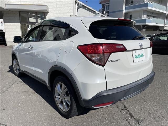 ヴェゼル X・ホンダセンシング ワンオーナー 純正メモリナビ バックカメラ ホンダセンシング スマートキー プッシュスタート LEDヘッドライト レーダークルーズ(6枚目)