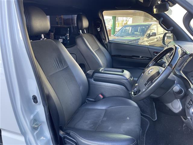 ハイエースバン スーパーGL ダーク プライムII 両側パワースライド 純正SDナビ バックカメラ スマートキー プッシュスタート(11枚目)