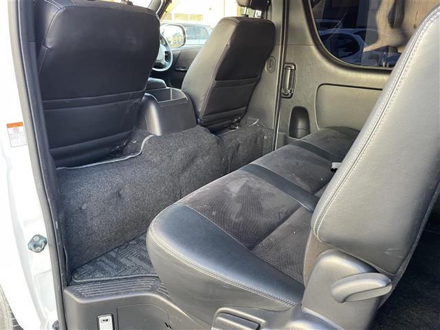 ハイエースバン スーパーGL ダーク プライムII 両側パワースライド 純正SDナビ バックカメラ スマートキー プッシュスタート(24枚目)