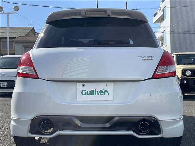 スイフトスポーツ ベースグレード　ワンオーナー　６速マニュアル　社外ナビ　社外１７インチＡＷ　ＨＩＤヘッドライト　スマートキー　プッシュスタート（30枚目）