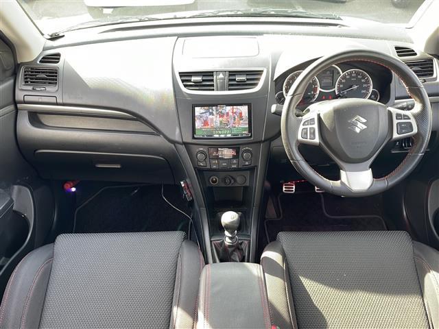 スイフトスポーツ ベースグレード　ワンオーナー　６速マニュアル　社外ナビ　社外１７インチＡＷ　ＨＩＤヘッドライト　スマートキー　プッシュスタート（36枚目）