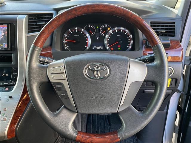 ヴェルファイア ２．４Ｚ　プラチナセレクションＩＩ　ワンオーナー　両側パワースライド　パワーバックドア　社外ＨＤＤナビ　バックカメラ　スマートキー　プッシュスタート（2枚目）