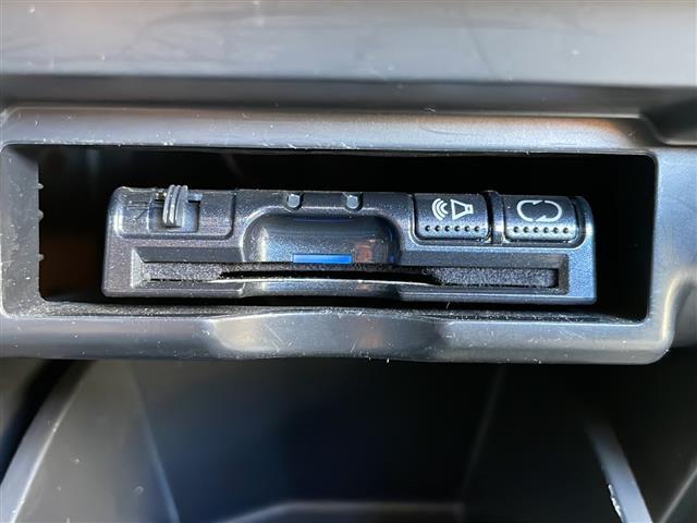 ヴェルファイア ２．４Ｚ　プラチナセレクションＩＩ　ワンオーナー　両側パワースライド　パワーバックドア　社外ＨＤＤナビ　バックカメラ　スマートキー　プッシュスタート（13枚目）