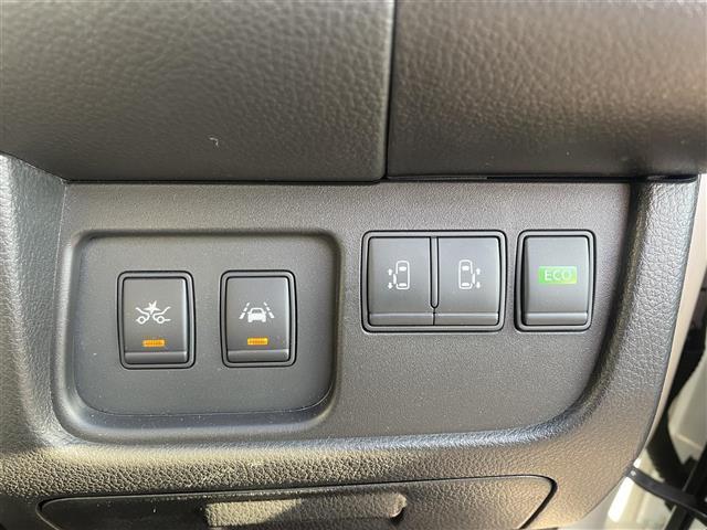 セレナ ハイウェイスター Vセレクション+セーフティ SHV エマージェンシーブレーキ アラウンドビューモニター 車線逸脱警報 クルーズコントロール フリップダウンモニター 純正SDナビ フルセグ Bluetooth SD 両側パワースライドドア LEDヘッド(11枚目)