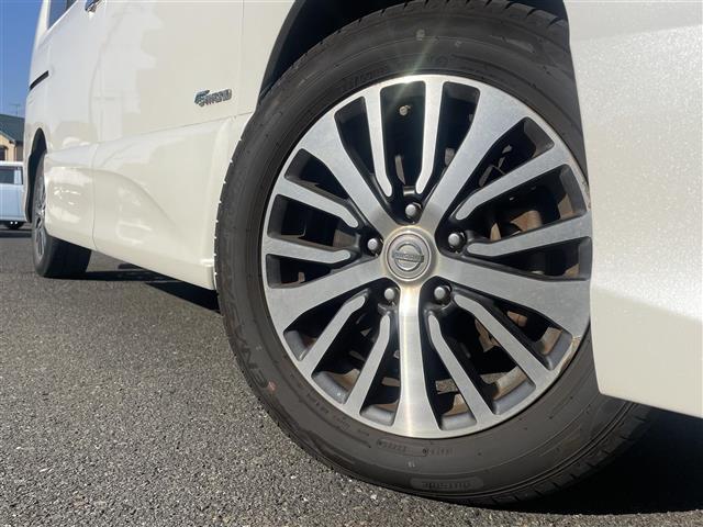 セレナ ハイウェイスター Vセレクション+セーフティ SHV エマージェンシーブレーキ アラウンドビューモニター 車線逸脱警報 クルーズコントロール フリップダウンモニター 純正SDナビ フルセグ Bluetooth SD 両側パワースライドドア LEDヘッド(15枚目)