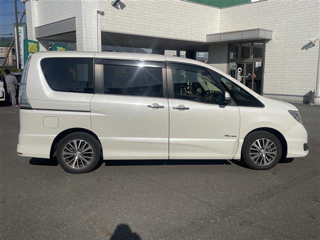セレナ ハイウェイスター Vセレクション+セーフティ SHV エマージェンシーブレーキ アラウンドビューモニター 車線逸脱警報 クルーズコントロール フリップダウンモニター 純正SDナビ フルセグ Bluetooth SD 両側パワースライドドア LEDヘッド(23枚目)