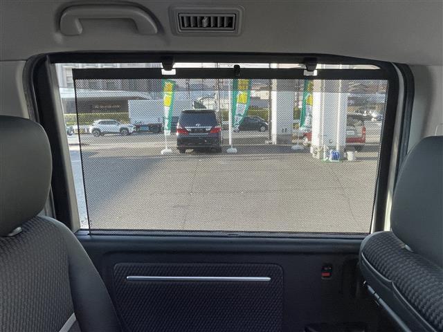 ステップワゴンスパーダ スパーダ・クールスピリット ホンダセンシング 両側パワースライドドア フリップダウンモニター 純正メモリナビ フルセグ Bluetooth SD CD DVD バックカメラ ステアリングリモコン 前席シートヒーター パドルシフト ETC(33枚目)