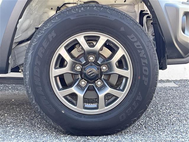 ジムニーシエラ ＪＣ　１オーナー　ディスプレイオーディオ　ＢＴ／ＣＤ／ＤＶＤ／ＵＳＢ　前後ドラレコ　バックカメラ　シートヒーター　レーンキープ　ＬＥＤ　前フォグ　ヘッドライトウォッシャー　純正ＡＷ　背面タイヤ　スペアキー（35枚目）