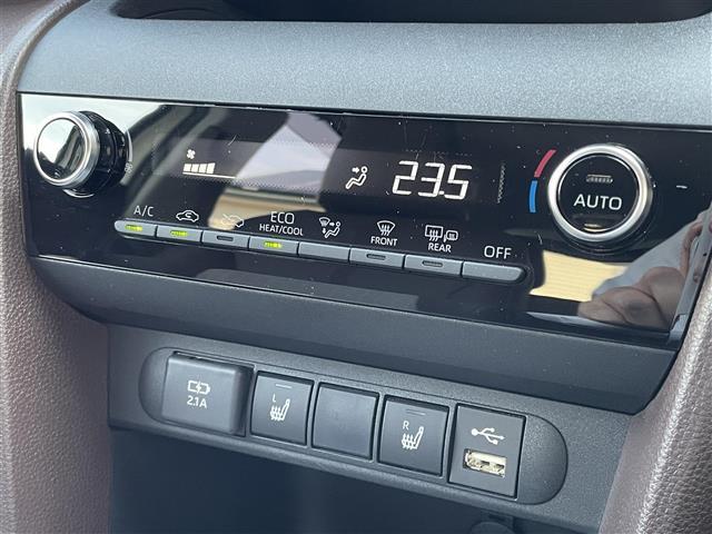 ヤリスクロス ハイブリッドZ 1オーナー 純正ナビ BT/CD/DVD/USB/TV 360カメラ 前後ドラレコ 半革 シートヒーター 電動シート ACC LKA BSM 純正マット 純正AW 電動リアゲート スペアキー ETC(13枚目)