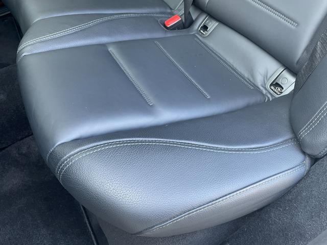 納車前に内外装のクリーニングをいたします。各種コーティング（別途有料）もご用意しておりますので、是非ご相談ください。