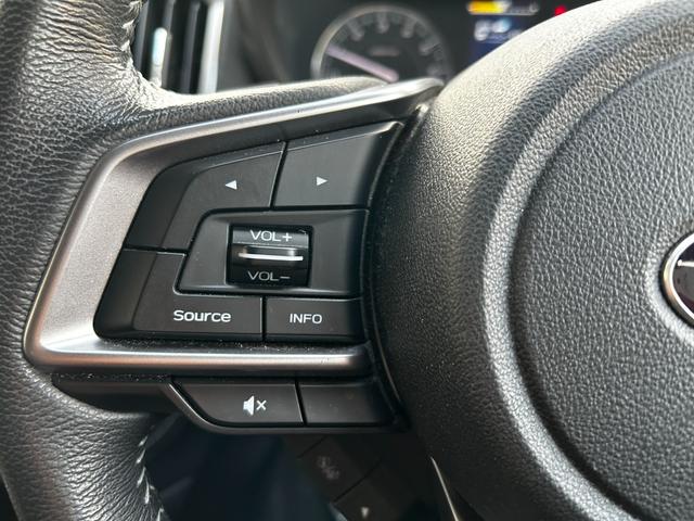 インプレッサスポーツ ２．０ｉ－Ｓアイサイト　１オーナー　純正ナビ　ＢＴ／ＣＤ／ＤＶＤ／ＳＤ／ＴＶ　電動シート　バックカメラ　ＡＣＣ　ＬＫＡ　ＢＳＭ　ＳＲＨ　パドルシフト　純正マット　純正ＡＷ　ＬＥＤ　前後フォグ　オートハイビーム　スペアキー（9枚目）