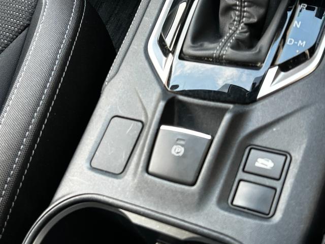 インプレッサスポーツ ２．０ｉ－Ｓアイサイト　１オーナー　純正ナビ　ＢＴ／ＣＤ／ＤＶＤ／ＳＤ／ＴＶ　電動シート　バックカメラ　ＡＣＣ　ＬＫＡ　ＢＳＭ　ＳＲＨ　パドルシフト　純正マット　純正ＡＷ　ＬＥＤ　前後フォグ　オートハイビーム　スペアキー（15枚目）