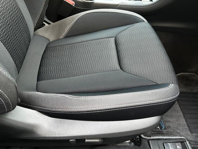 インプレッサスポーツ ２．０ｉ－Ｓアイサイト　１オーナー　純正ナビ　ＢＴ／ＣＤ／ＤＶＤ／ＳＤ／ＴＶ　電動シート　バックカメラ　ＡＣＣ　ＬＫＡ　ＢＳＭ　ＳＲＨ　パドルシフト　純正マット　純正ＡＷ　ＬＥＤ　前後フォグ　オートハイビーム　スペアキー（27枚目）