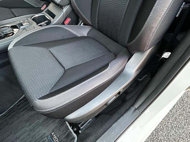 インプレッサスポーツ ２．０ｉ－Ｓアイサイト　１オーナー　純正ナビ　ＢＴ／ＣＤ／ＤＶＤ／ＳＤ／ＴＶ　電動シート　バックカメラ　ＡＣＣ　ＬＫＡ　ＢＳＭ　ＳＲＨ　パドルシフト　純正マット　純正ＡＷ　ＬＥＤ　前後フォグ　オートハイビーム　スペアキー（38枚目）